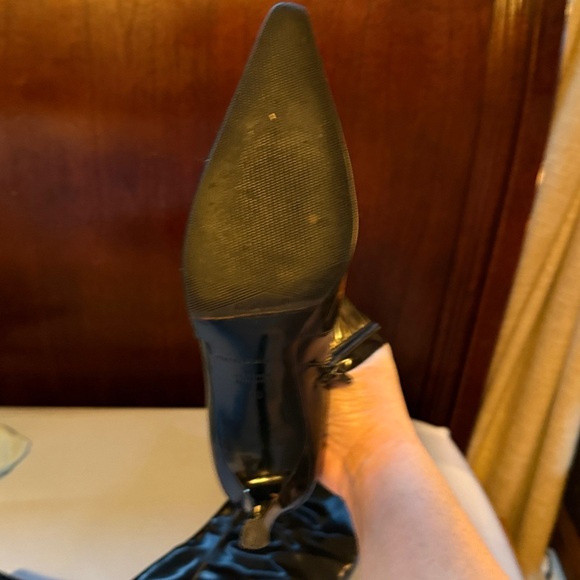 Burberry Check Lined Black Patent Leather Stiletto Booties - size 38 - Picture 7 of 9